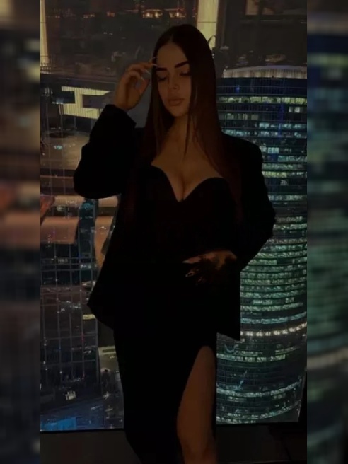 Молодая, ухоженная и очаровательная няша)