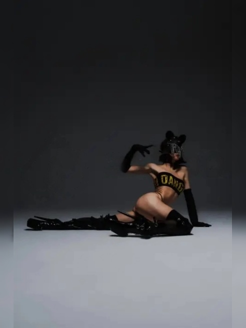 VIP-массаж для
искушенных мужчин
Отдых высшего класса
от красотки Эли💃 VIP-массаж для
искушенных мужчин
Отдых высшего класса
от красотки Эли💃