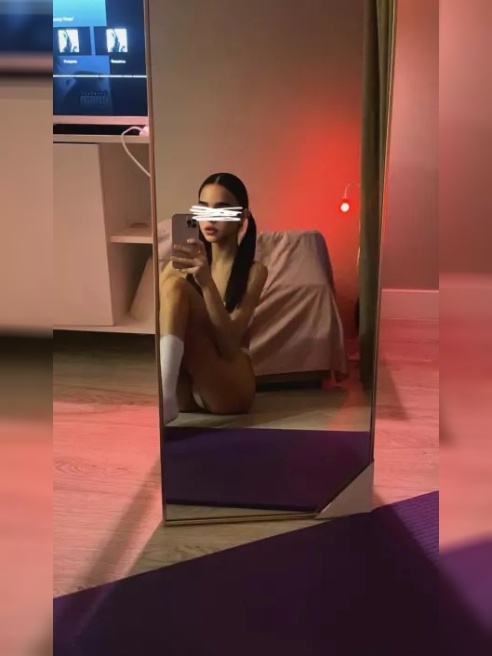 Подписывайся на мой  телеграмм канал где много моих фотографий и видео https://t.me/+DOGzAVf0ST84YTgy
