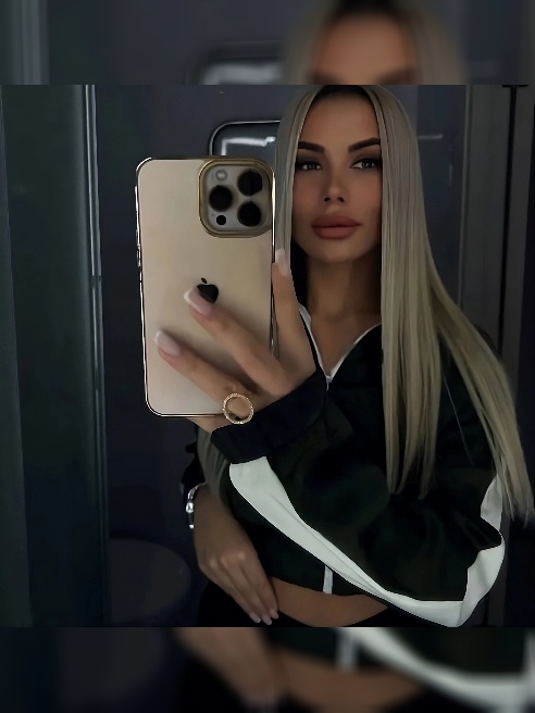 Горячая блондинка, без комплексов 💜😘 Горячая блондинка, без комплексов 💜😘