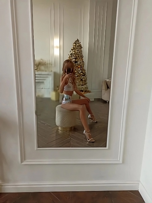 Позволь себе самое лучшее, ведь ты этого несомненно достоин😘