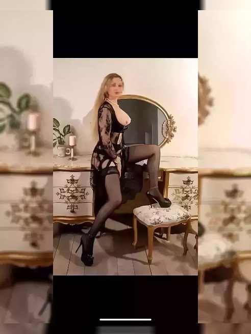 Красивая, нежная , сексуальная кошечка ждет тебя на космический минет😍 и жаркий кекс 🥰😘 Красивая, нежная , сексуальная кошечка ждет тебя на космический минет😍 и жаркий кекс 🥰😘