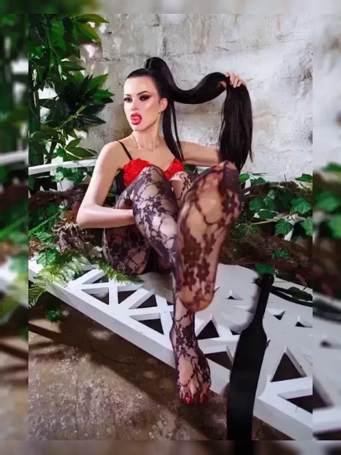 Only Госпожа, Я та, которая тобой овладеет!!! 😈Фетиш модель #1
🔥10 обложек мирового глянца! Своя Офигенная Бдсм студия;)