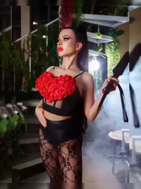 Only Госпожа, Я та, которая тобой овладеет!!! 😈Фетиш модель #1
🔥10 обложек мирового глянца! Своя Офигенная Бдсм студия;)
