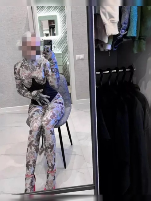 ОВР И ОНЛ ВХОДЯТ В ЧАСИК
Милая и юная) жду тебя в гости