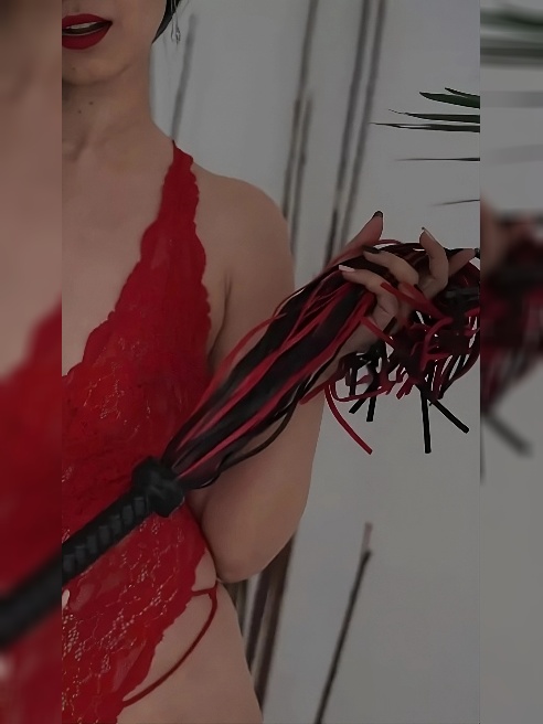 Запись на сессию заранее 
Tg канал https://t.me/laskovaiadomina 
Пиши в вотс ап 👠
Вирт и реальные сессии.