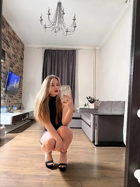 Новенькая малышка🥰,впервые на сайте🥰. горячая и молодая, всегда в хорошем настроении😍 попа орех 🌰