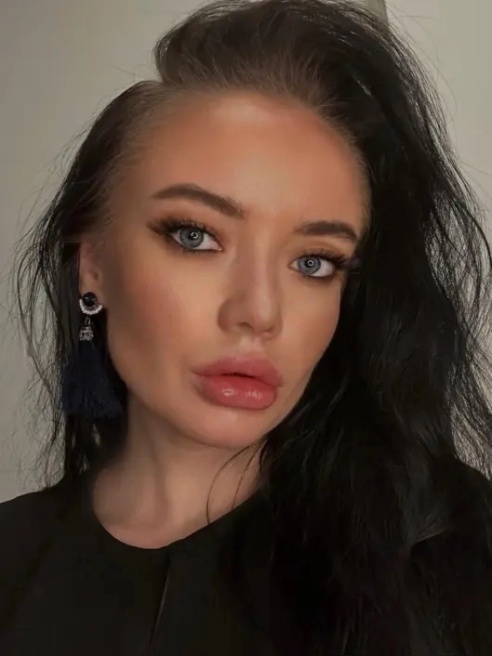 Теку всегда.. попробуешь войти в мою узенькую киску?😈 СМОТРИ МОЁ ВИДЕО 💋 Мой тг @wetkittyyy