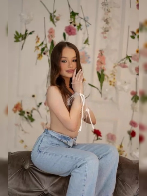 Обаятельная и привлекательная миниатюрная брюнетка🥰 МБР включён🔥‼️Дорогие мужчины, если мы с вами уже знакомы или раннее общались, прошу ...