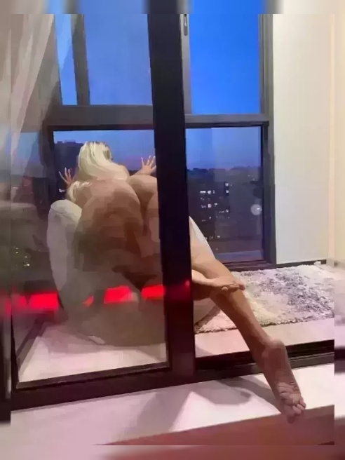 У меня легендарная попка и женственные, эксклюзивные формы!🔥💦😋