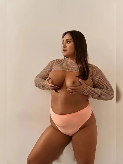Plus Size Богиня. Пышна и горяча
Индивидуально. 5 минут от Гостинного Двора.
Мбр включен) За ваш честный отзыв полчаса в подарок.