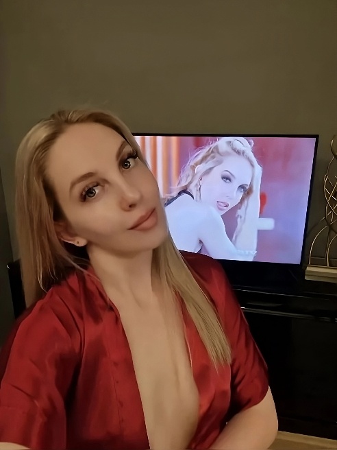 Порно актриса и препод английского в одном флаконе😏 
Позволь себе все самое лучшее💋😼
Читай описание к анкете ⬇️⬇️⬇️