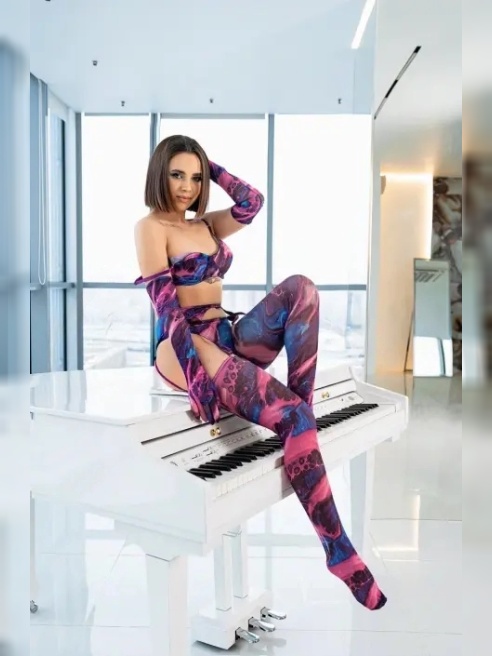 Must have для тех, кто ценит молодость и опыт, красоту и раскованность.