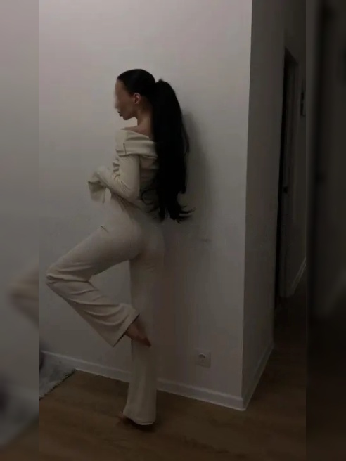 Тут недолго 💋фото гарантированно мои 💟в квартире одна Тут недолго 💋фото гарантированно мои 💟в квартире одна