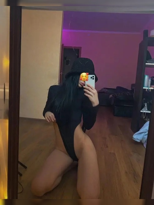 Тут недолго 💋фото гарантированно мои 💟в квартире одна Тут недолго 💋фото гарантированно мои 💟в квартире одна