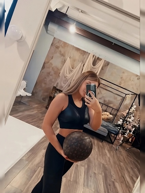 Шикарная блондинка с сочной попкой🤤Сведу тебя с ума🔥МБР включен в часик💋