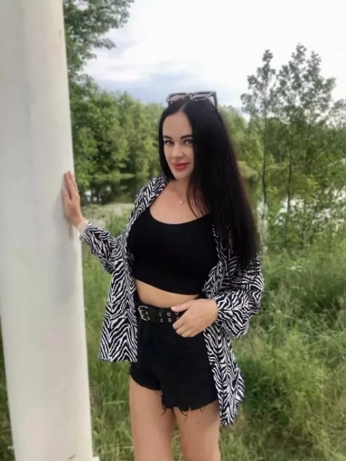Я - твоя новая страстная брюнетка с грудью четвертого размера. 😈
Хоть я и новичок в этой сфере, но я достаточно опытная❤️