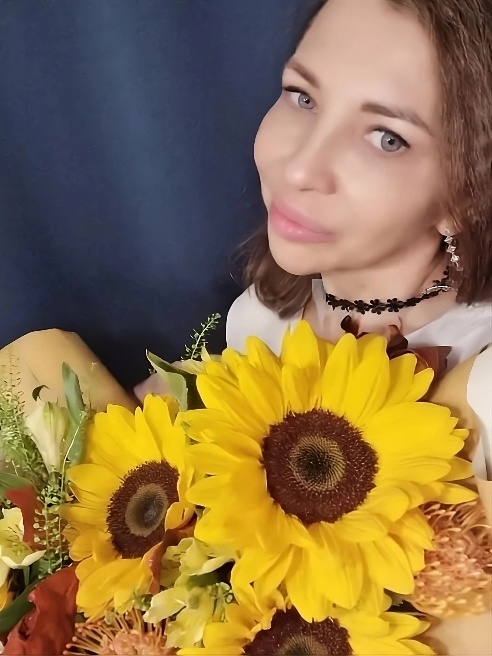 Богиня королевского минета🔥🔥🔥    страстная сексуальная девочка с очень красивой грудью 4 размер