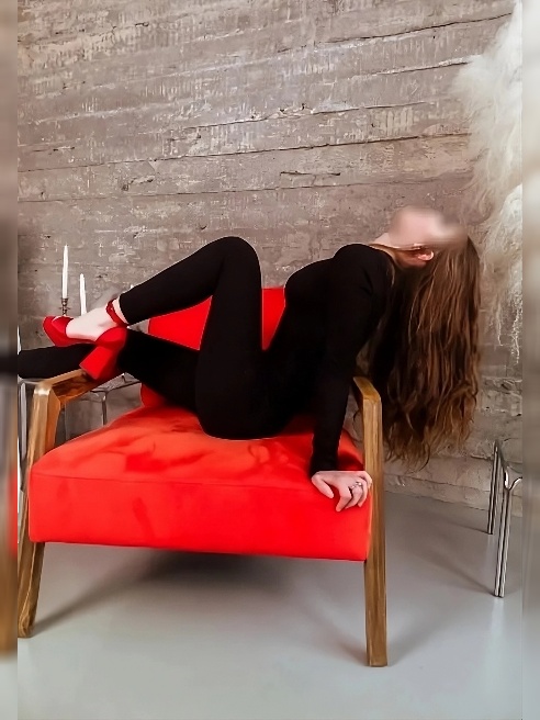 СПОРИМ, ЧТО Я СМОГУ ТЕБЯ ПОЦЕЛОВАТЬ БЕЗ ПОМОЩИ ГУБ ? 😘