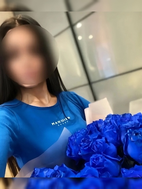 Фотомодель , также просто красивая, обаятельная и образованная  девушка💃
В первую очередь , встреча с Вами для меня отдых)