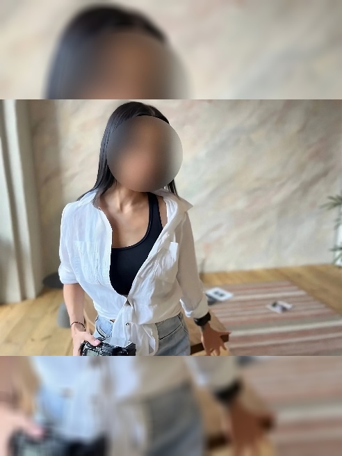 Фотомодель , также просто красивая, обаятельная и образованная  девушка💃
В первую очередь , встреча с Вами для меня отдых)