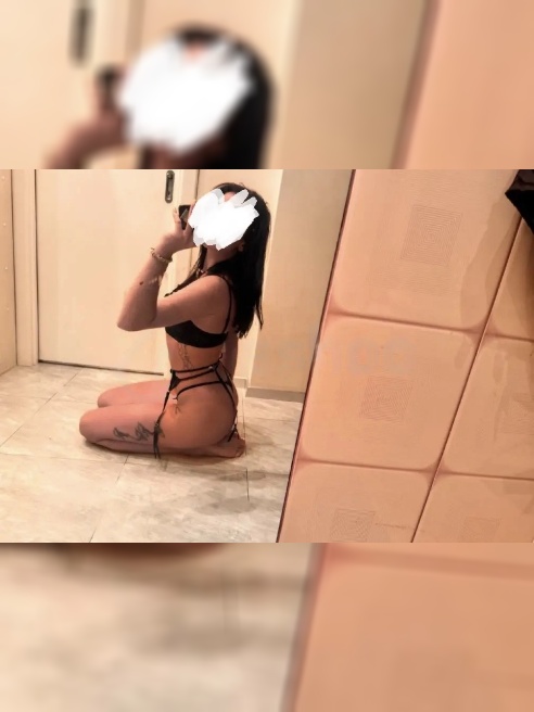 Ищу встреч с щедрым, умным и добрым мужчиной🥰