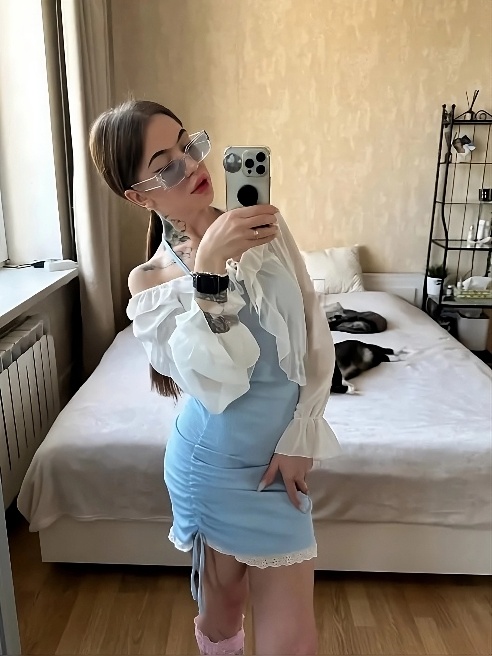 Я стану твоей фавориткой! Я создана для ценителей сочетания красоты, ума и непринужденной развратности!