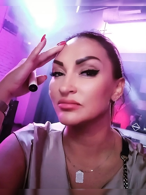 Я хочу показать тебе всю свою страсть и нежность....