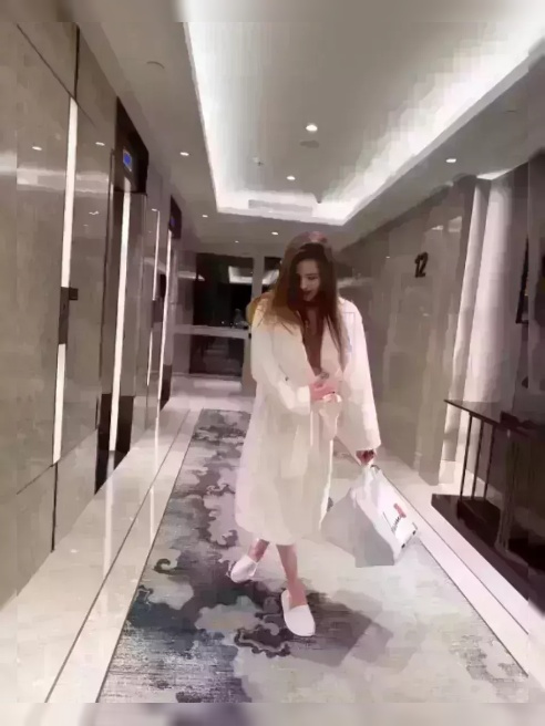 Девочка естественной красоты🥰
Жду тебя в гости 🥰
