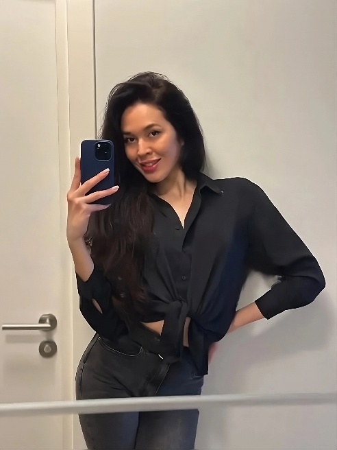 💕Ваша обаятельная королева веселья, приглашающая вас в захватывающий мир страсти и наслаждений😍