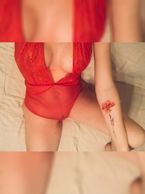 HOT MILF 🔥 
Горячая и развратная милфа🔥
Люблю  жесткий секс 💦 
Делаю лучший горловой  мине🍆💦
Исполню все сокровенные желания!