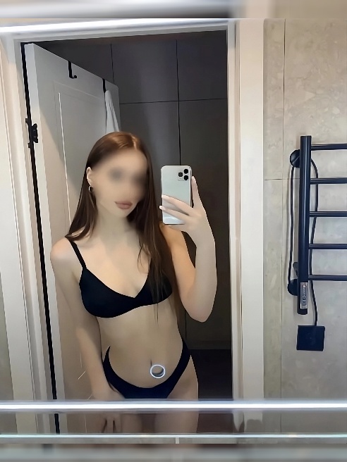 Миниатюрная девочка 🤍
Жду тебя в гости 🥰