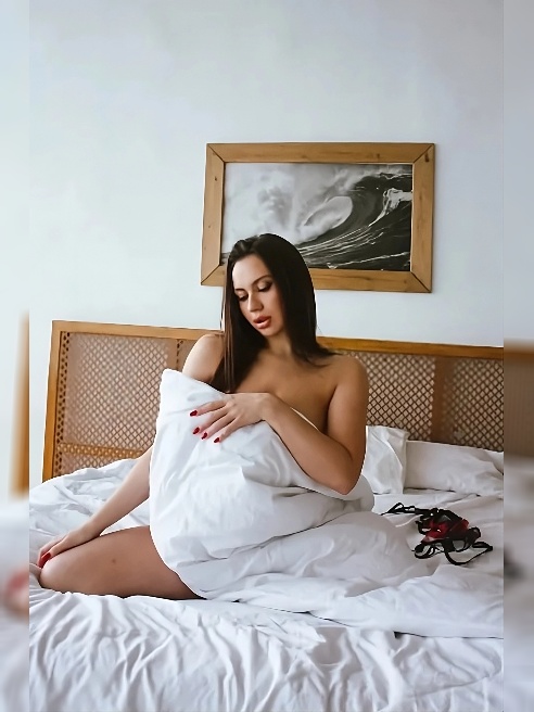 Моя сочная и влажная💦💦💦 дырочка тебя уже ждет👅❤️ Сделаю все для твоего удовольствия и отдыха🔥😘