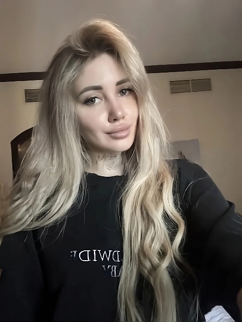 Приветик, жду твоего сообщения 😘