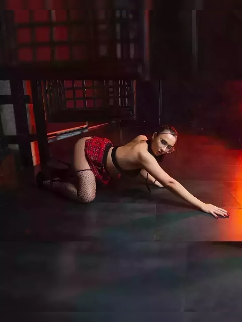 Моя сочная и влажная💦💦💦 дырочка тебя уже ждет👅❤️ Сделаю все для твоего удовольствия и отдыха🔥😘