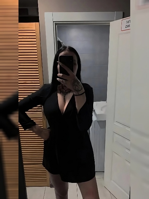 В часик включены: МБР, куни, фетиш, поцелуи, поза 69. Фотки мои, живу одна! 🍌😋