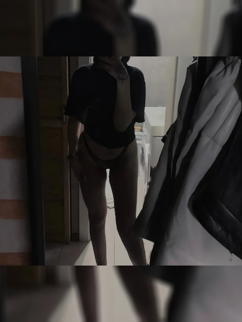 В часик включены: МБР, куни, фетиш, поцелуи, поза 69. Фотки мои, живу одна! 🍌😋