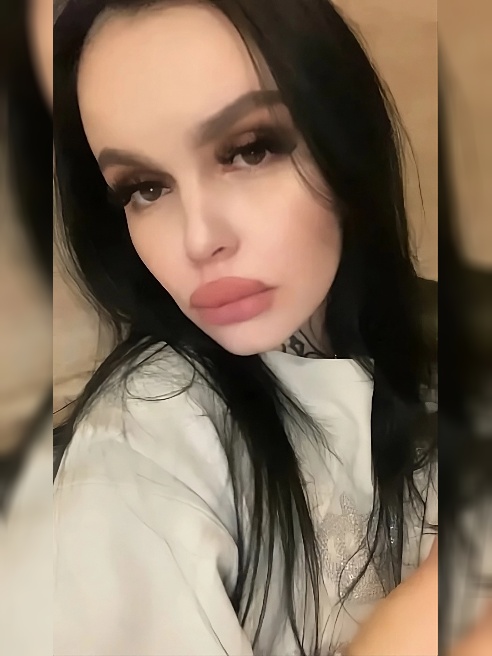 В часик включены: МБР, куни, фетиш, поцелуи, поза 69. Фотки мои, живу одна! 🍌😋