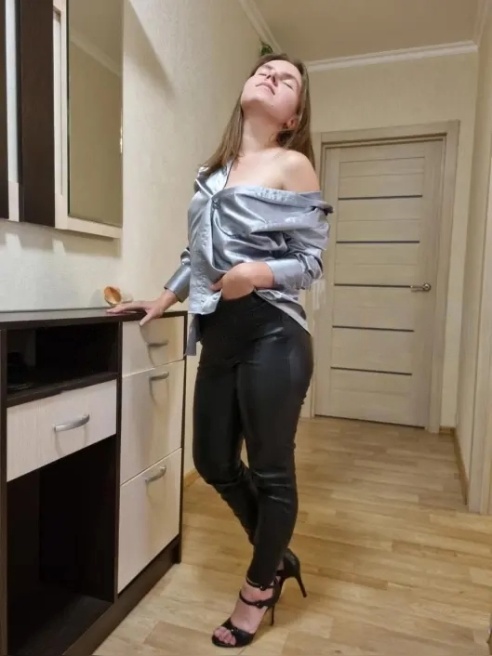 Милая🐱 и в то же время страстная 🔥массажистка, приглашаю на умопомрачительный массаж❤️ Вирт/видео от 4000