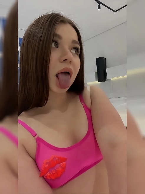 Милая малышка  ждёт тебя у себя дома 
пиши :   +7 981-228-30-29  👇🏻 описание и условия
