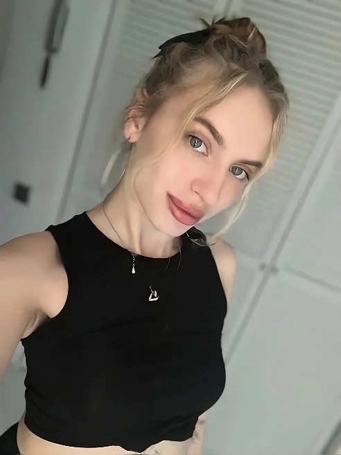 Твоя обояшка-целовашка, я тут ради взаимного удовольствия!💋💖😋