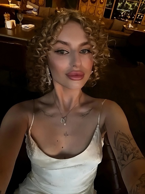 Твоя обояшка-целовашка, я тут ради взаимного удовольствия!💋💖😋