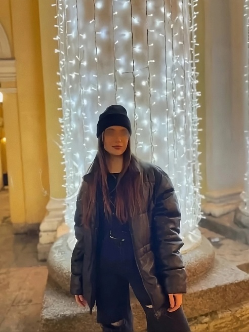 Обладательница роскошных форм без силикона ! 🔥
Большая сочная попа, натуральная грудь..
Я очень чувственная и оргазмичная)