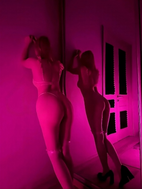 Мне 18, встречаюсь 😈😈