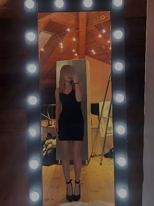 Приглашу в гости 🥰 Красива Ухожена Сексуальна и Раскрепощена 💕  Если не ответила,пиши в Whats  app