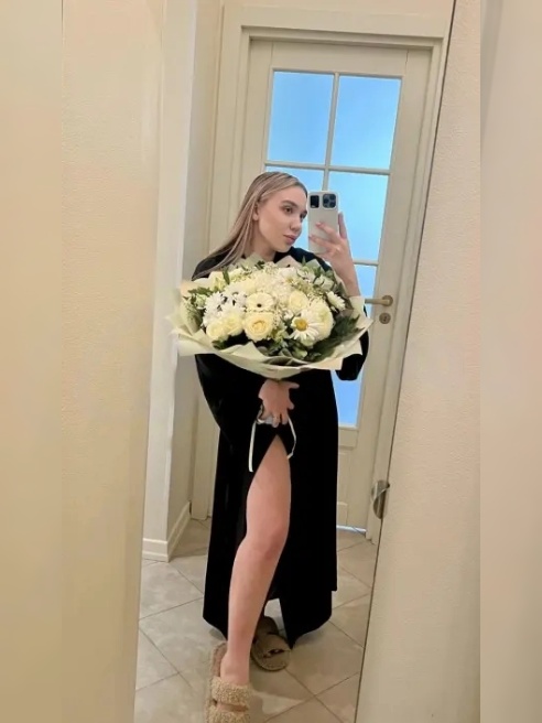 Читай полное описание😘👇🏻
Выезд от 2х часов.Сохрани мой номер, так ты сможешь связаться со мной , если анкета выключена💞