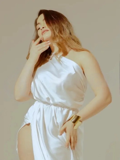 Готова с порога сделать тебе слюнявенький минетик без резиночки 💋💦