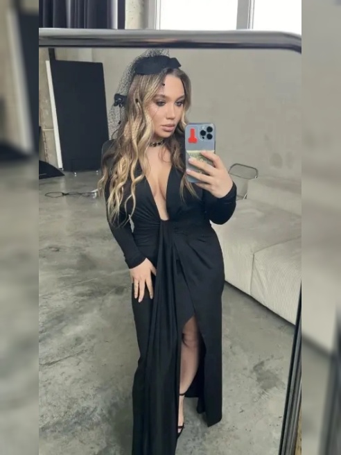 Читай полное описание👇🏻💋
Выезд от 2-х часов. Сохрани мой номер, так ты сможешь связаться со мной ,если анкета выключена💞