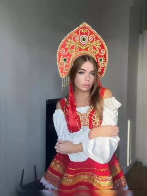 $тра$тная вайбовая кошечка 🥰🐾приходи ,поиграем 😉