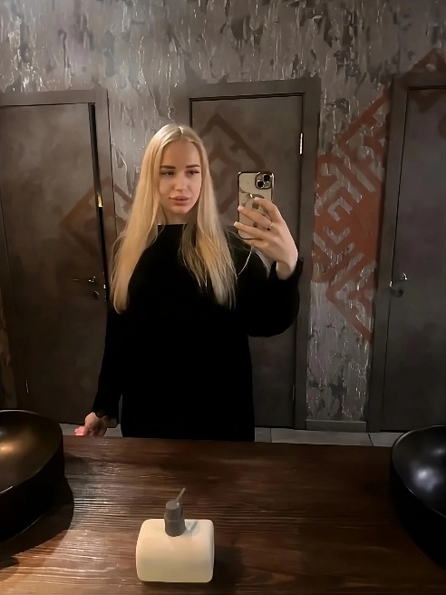 Не застенчива, сразу найду к тебе подход Не застенчива, сразу найду к тебе подход